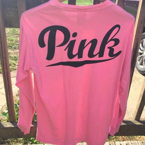 PINK Victoria's Secret Tops - PINK VS Tee